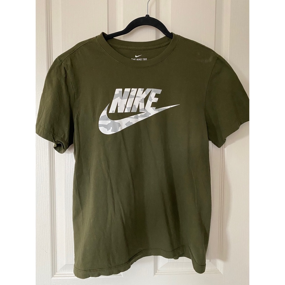 Men’s Nike Dark Green & Artic Logo Print T-Shirt